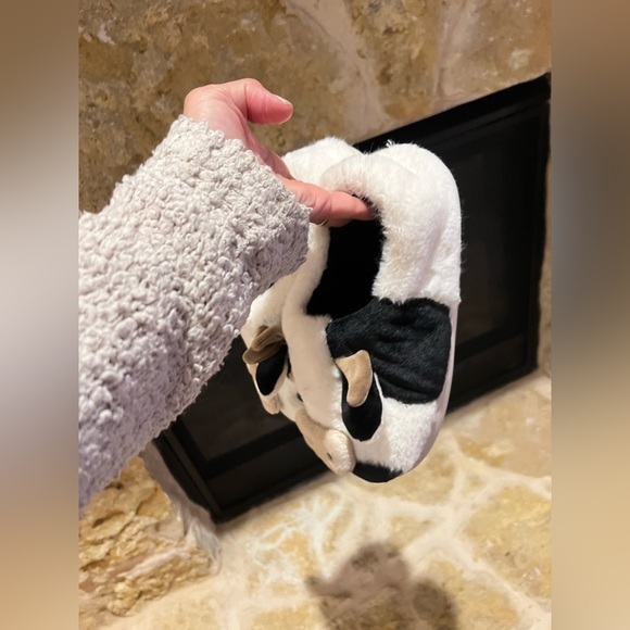 cow slippers - Picture 5 of 7
